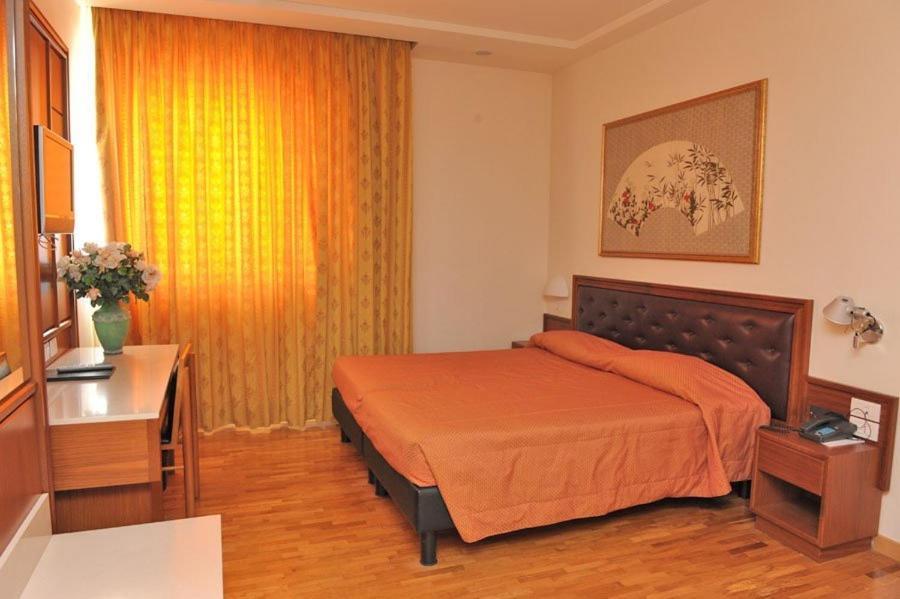 Hotel Svevo Gioia Del Colle Phòng bức ảnh