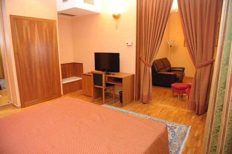 Hotel Svevo Gioia Del Colle Phòng bức ảnh