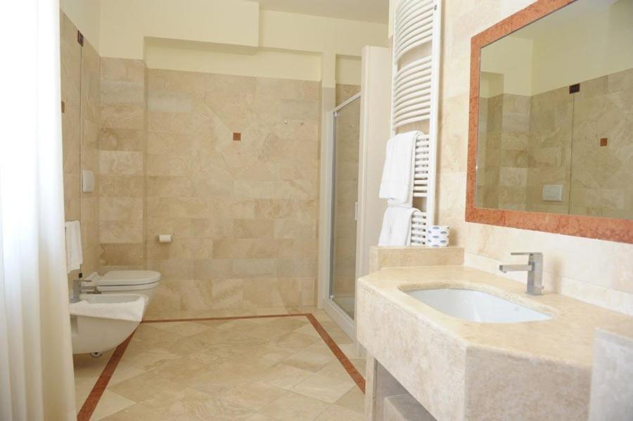 Hotel Svevo Gioia Del Colle Phòng bức ảnh