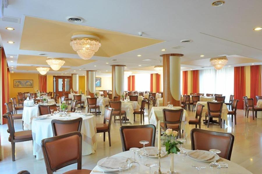 Hotel Svevo Gioia Del Colle Ngoại thất bức ảnh